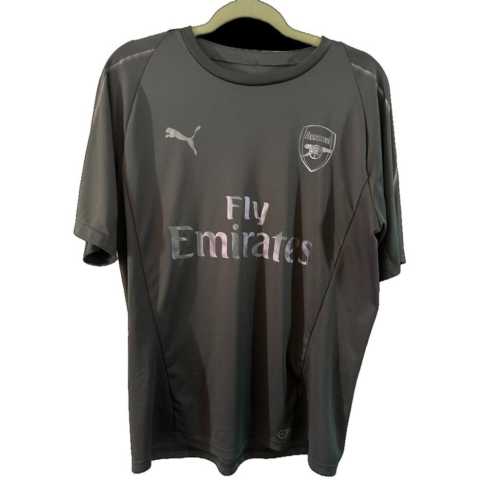 Men's Puma Fly Emirates Active Wear Short Sleeve Sz L